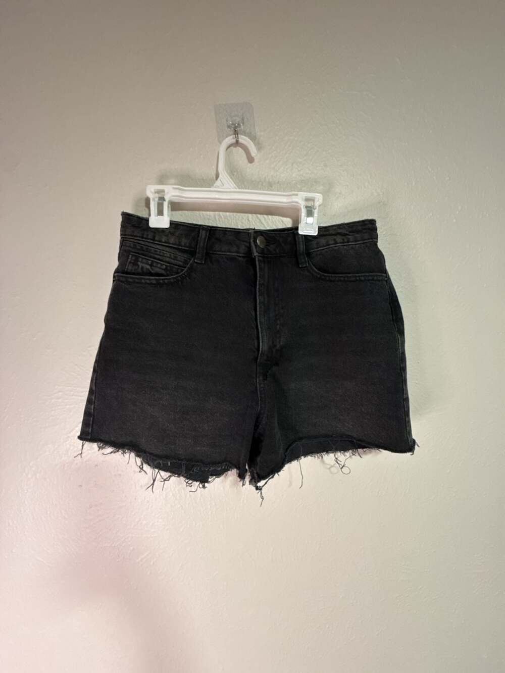 ZARA Black Denim Raw Hem High Rise Shorts Size USA 6